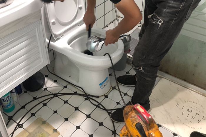 渔洋镇疏通下水道